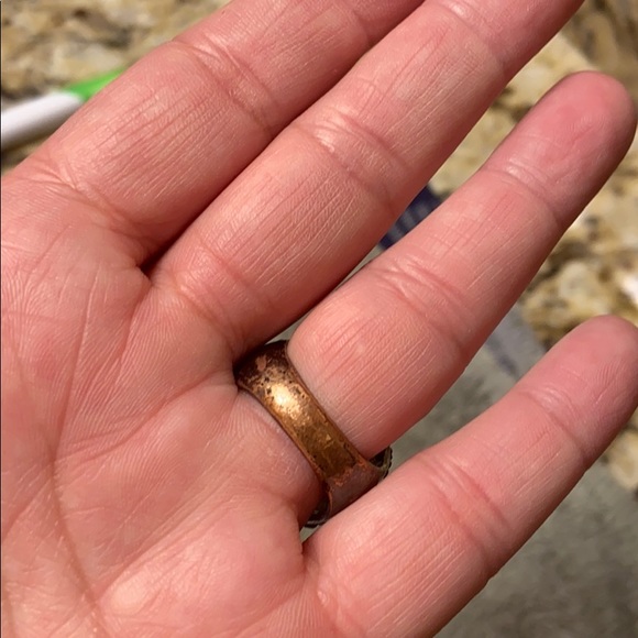 Ring - Picture 3 of 4